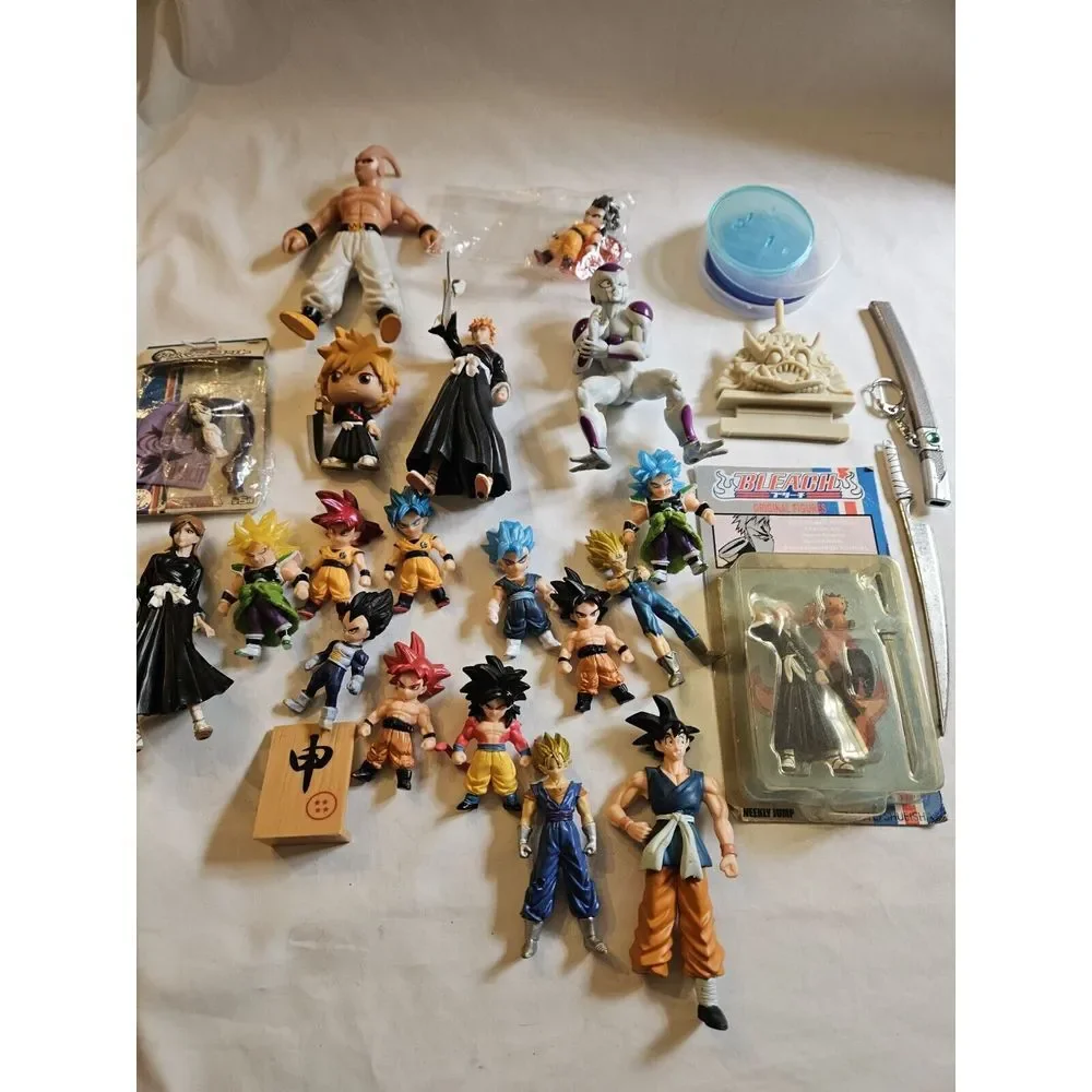 Anime‎ Mixed Figurine Toy Lot Naruto Dragon Ball Z Bleach 22+ Toys New And Used